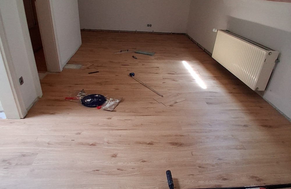 Renovierung und Bodenarbeiten
